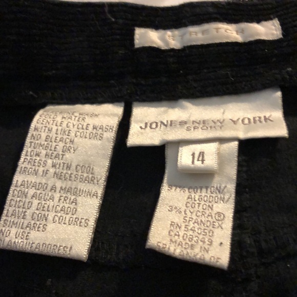 VTG EUC Jones NY Black Wide Wale Cotton/Spandex Cord Straight Leg Jeans - Picture 6 of 8